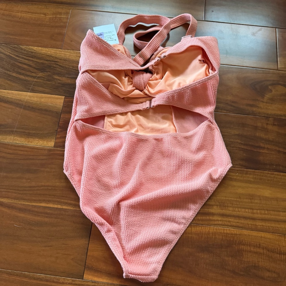 NWT Unique Vintage Peach One-Piece Swimsuit Size L - Picture 3 of 3